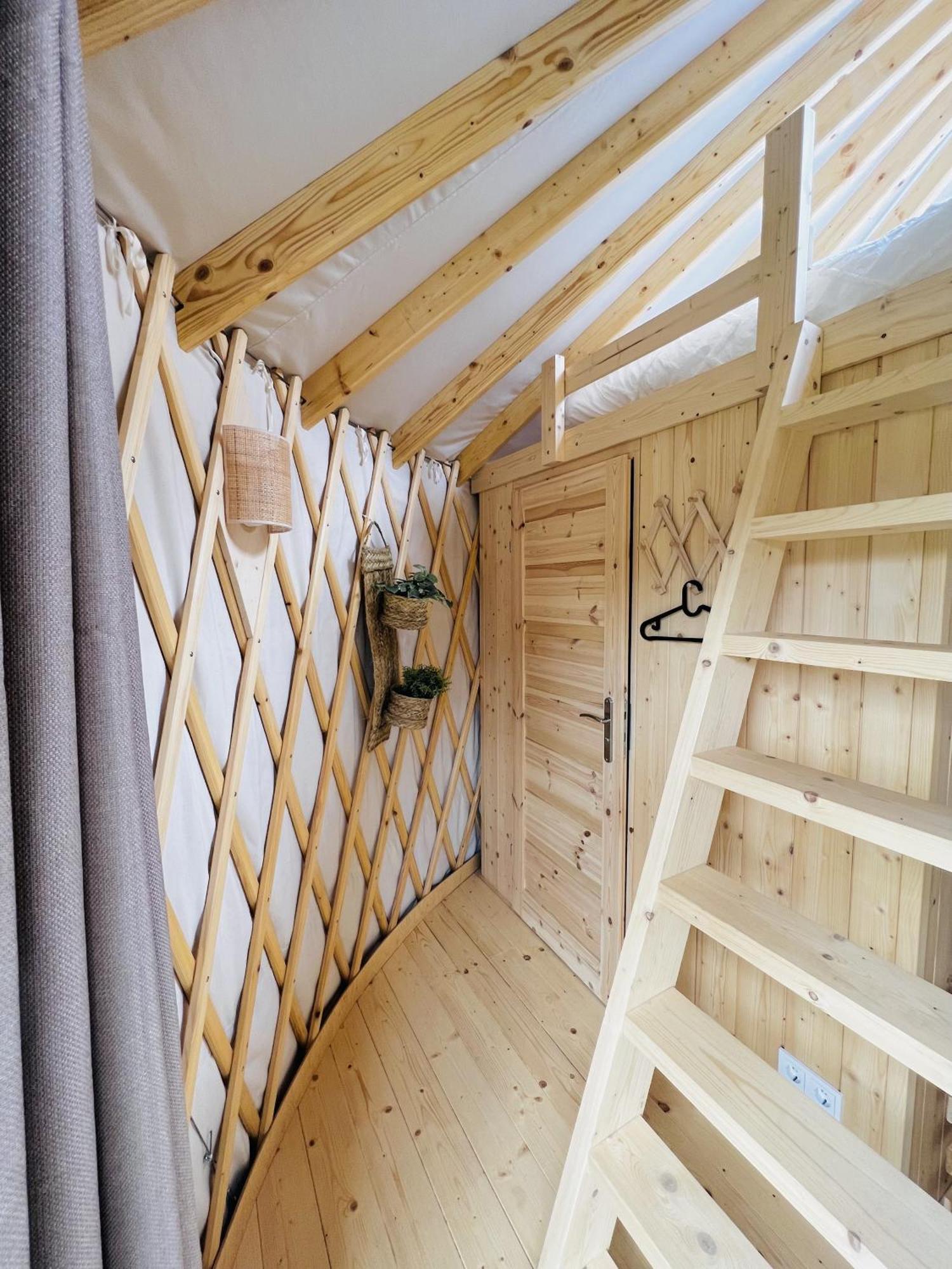 Magnolia Hoeve - Unieke Bestemming Voor Paardenliefhebbers En Bijzondere Overnachtingen In De Natuur Ledeacker Экстерьер фото